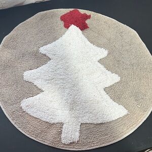 Christmas tree bath rug
